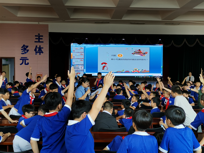 河南安阳殷都区:走进中小学作未成年人法治教育讲座
